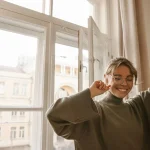 Evolution of Bucket Hats: From 90s Nostalgia to Modern Streetwear